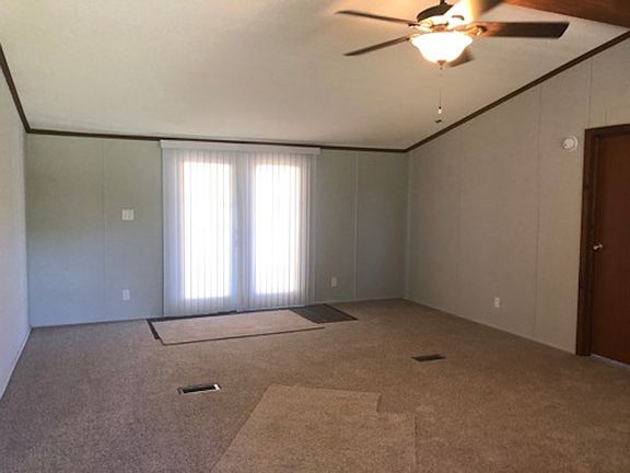 3rd image of 213 Long Meadow Ln