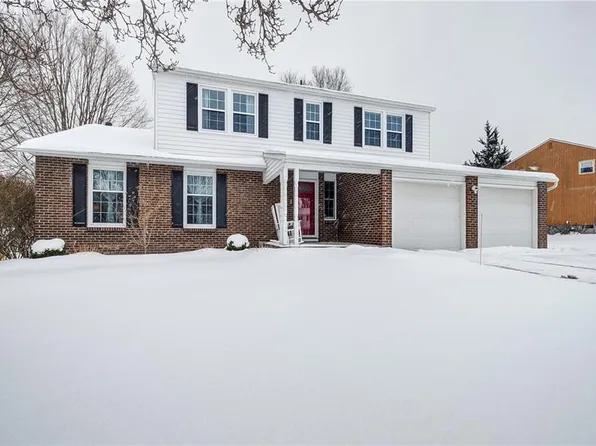 4515 Waltham Dr, Manlius, NY 13104