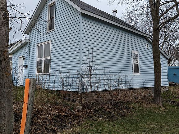 4th image of 375 N Marley St