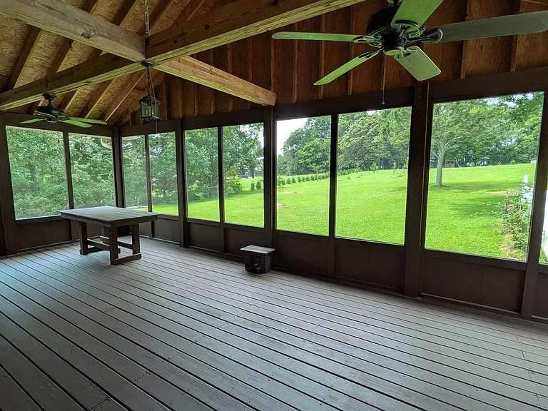 102 Huntington Ridge Rd — Photo 22