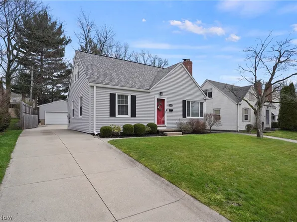 2037 26th St, Cuyahoga Falls, OH 44223