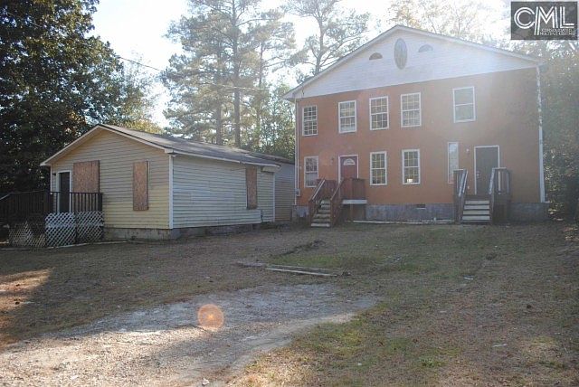 1st image of 420 Weddell St