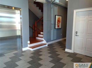 459 Main St UNIT 4, Metuchen, NJ 08840