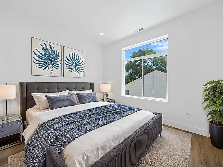 4429 S Fairbourne Ave #102 — Photo 9