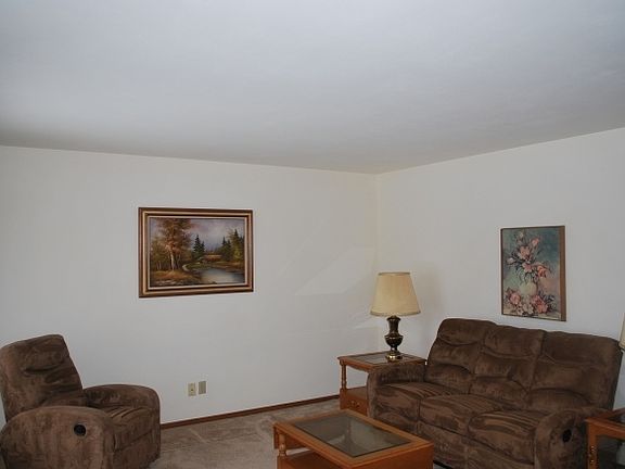 4th image of 1629 Washington Ave