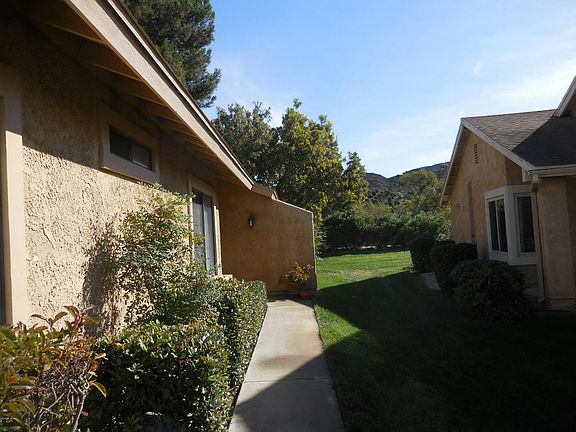 2nd image of 42050 Village 42 #42