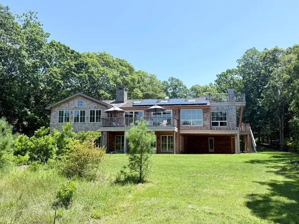 206 Waterhole Rd, East Hampton, NY 11937