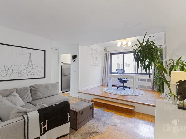 85 8th Avenue image 1 of 9