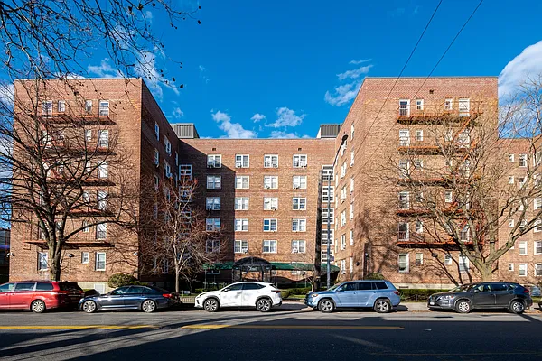 Sold by Compass | media 3