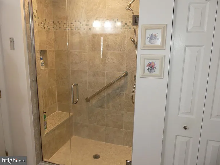 207 Kings Crossing Cir #3A — Photo 16