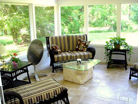 New Screened porch