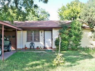 1104 W Mesquite St, Coleman, TX 76834