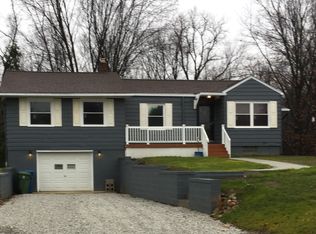 985 Nola Ave, Barberton, OH 44203