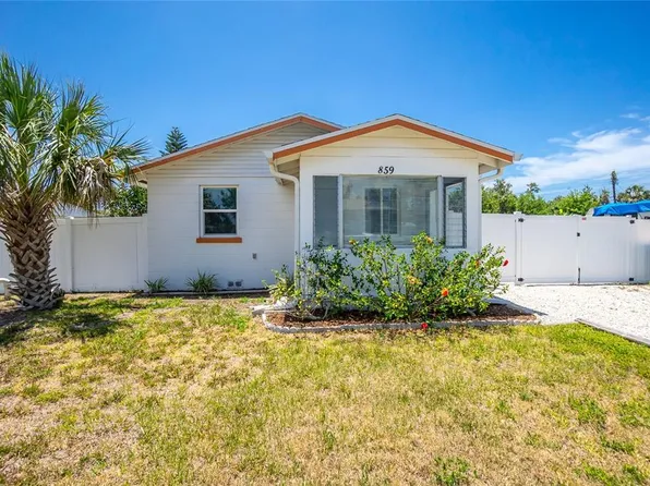 859 E 2nd St, Englewood, FL 34223