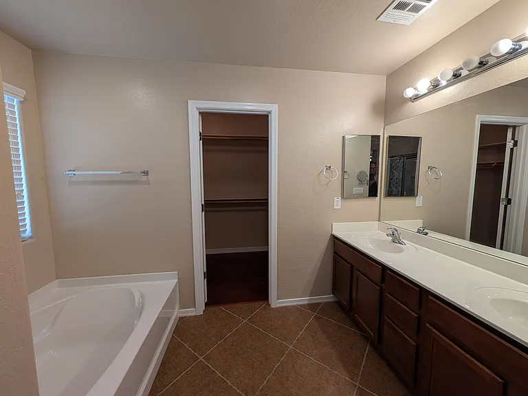 1094 W Jamaica Hope Way — Photo 24