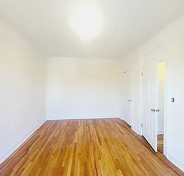 1375 Ocean Ave #3 — Photo 8