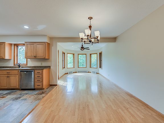 4th image of 1574 9th Street Cir SE