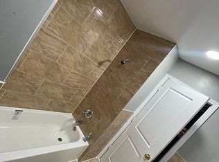 17245 Palmer St, Melvindale, MI 48122