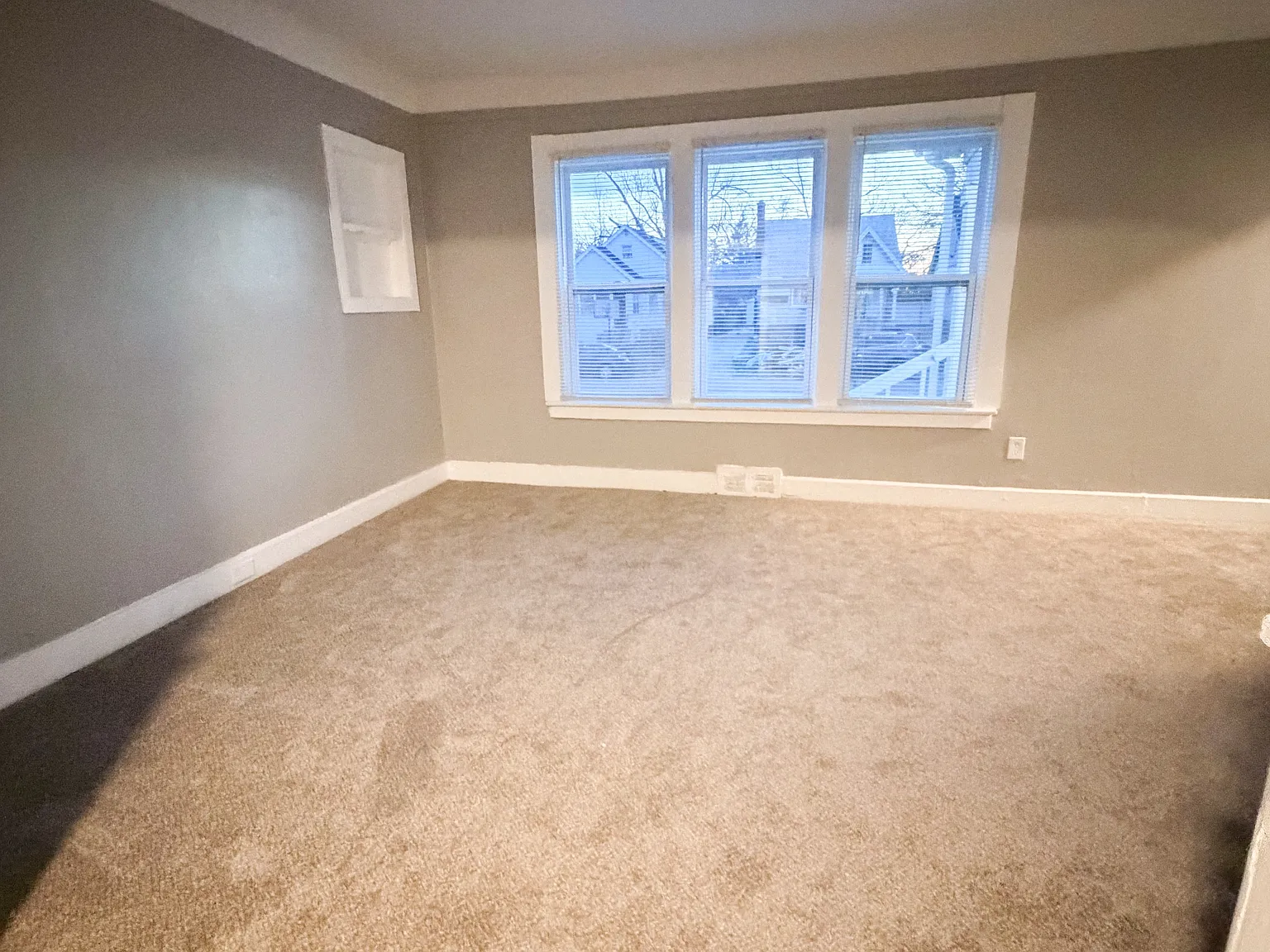 19010 Riverview Street - 1 — Photo 4