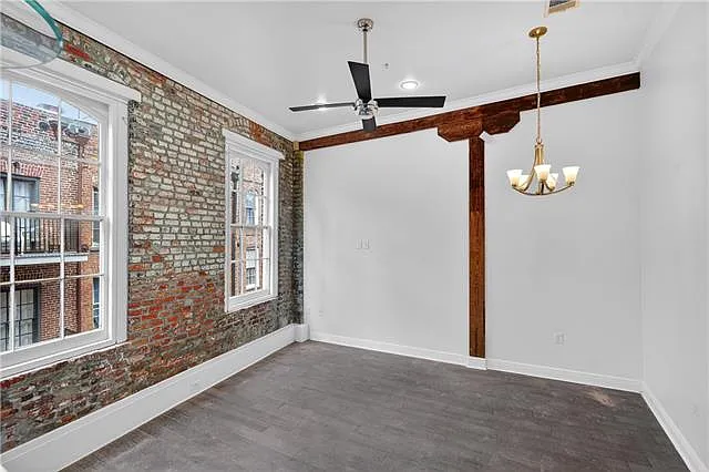 229 N Peters St #301 — Photo 16