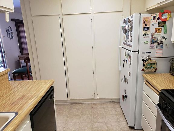 3rd image of 2781 Bolker Dr
