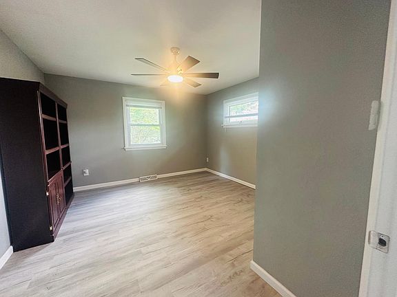 2nd image of 80 Donna Dr