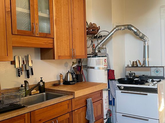 5th image of 925 Guerrero St APT 9