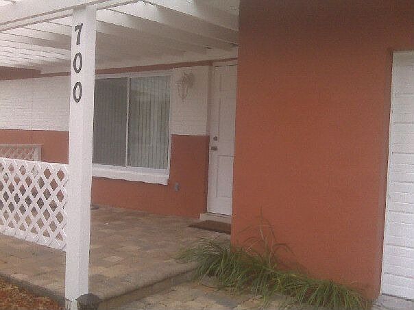 1st image of 700 42nd St N