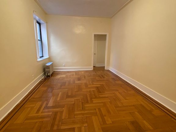 3rd image of 618 E 21st St APT A8
