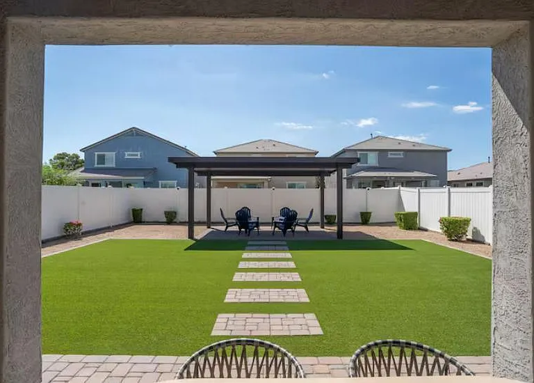 2437 E Alta Vista Rd — Photo 7