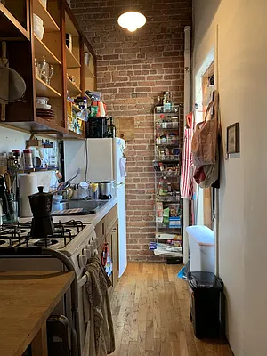 Rented by Voro, LLC | media 4