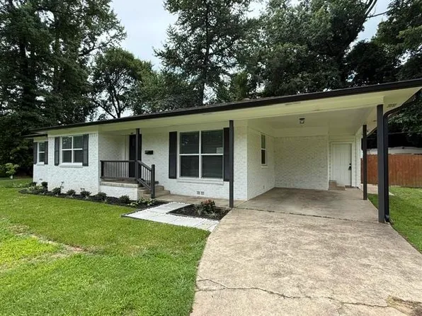 2001 Turtle Creek Dr, Marshall, TX 75670