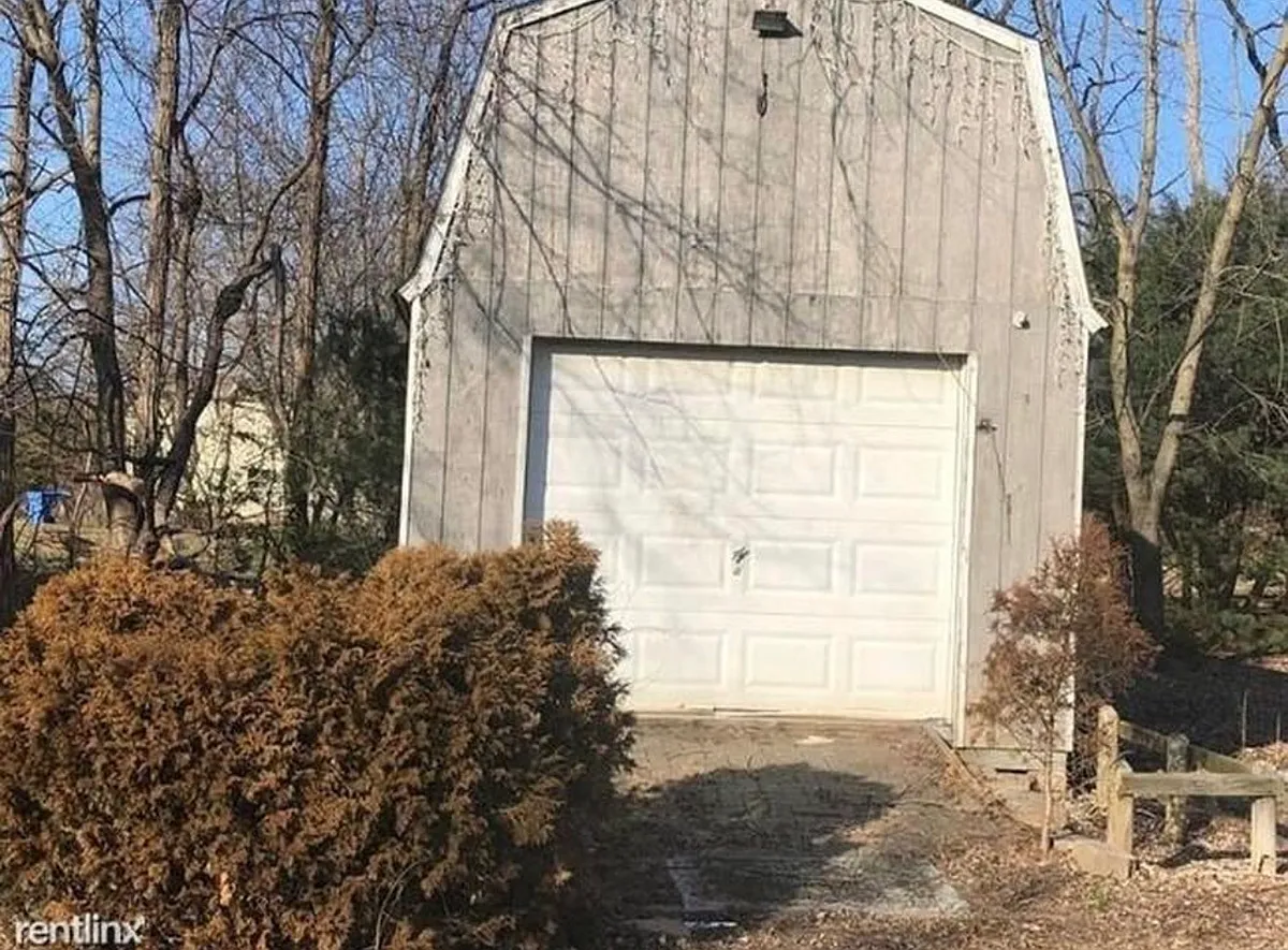Building Photo - 267 Toms River Rd