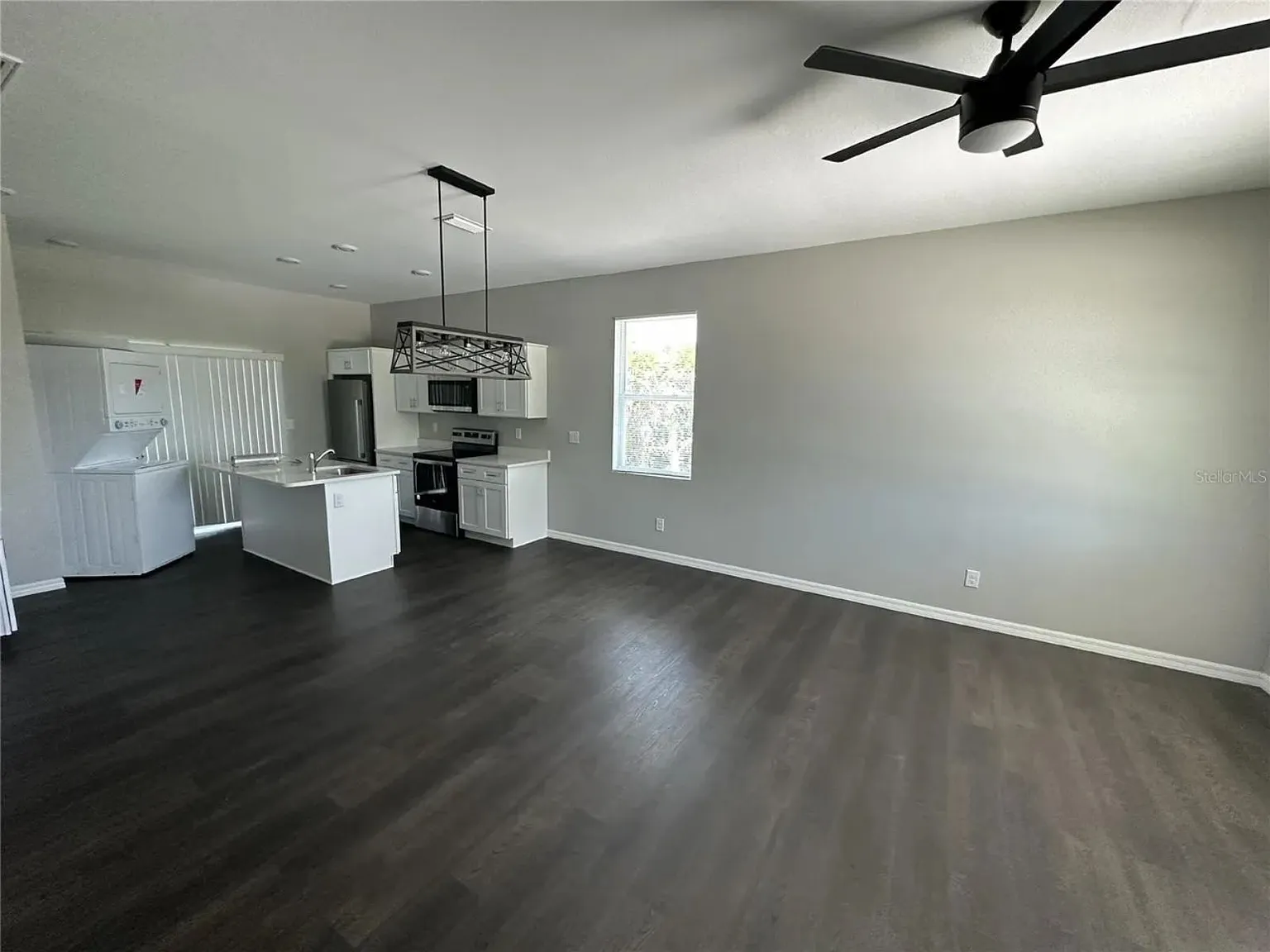 10366 Kidron Ave — Photo 2