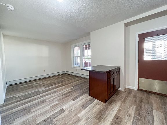 5th image of 37-39 Dorothy St #39A2