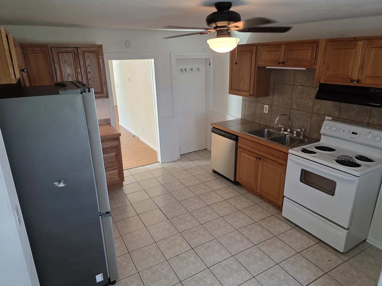 532 Main St — Photo 2