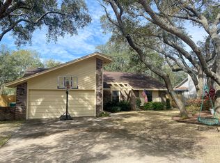243 Dominica Cir W, Niceville, FL 32578