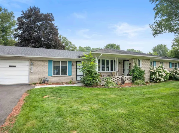 7498 Farr Ct, Shelby Township, MI 48316