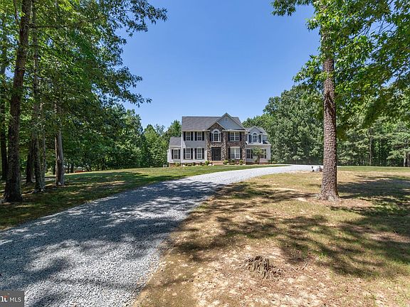 4th image of 9206 Sandy Beach Ln