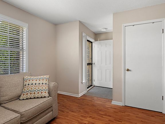 3rd image of 4890 Shifri Ave