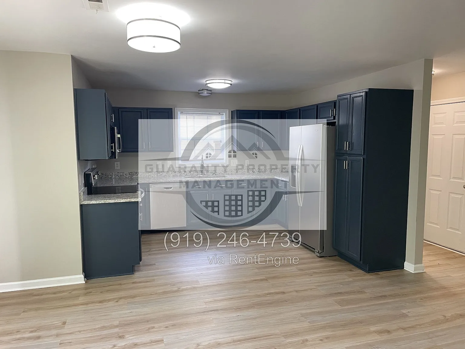 3 bed, 2.5 bath, $1,800 — Photo 2