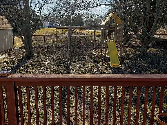 4th image of 12141 Riverview Dr
