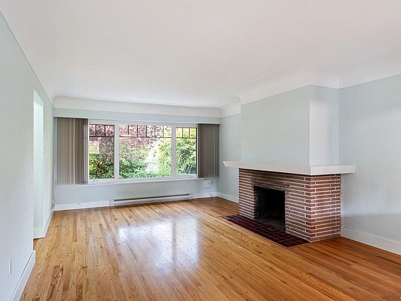 2nd image of 1481 Bay St
