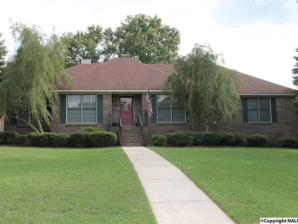 1st image of 172 Water Oak Dr