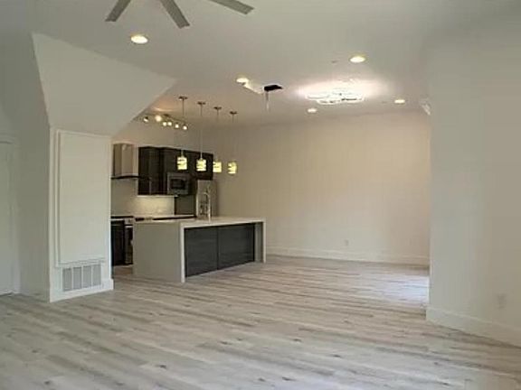 5th image of 1022 Eldorado Ave #103