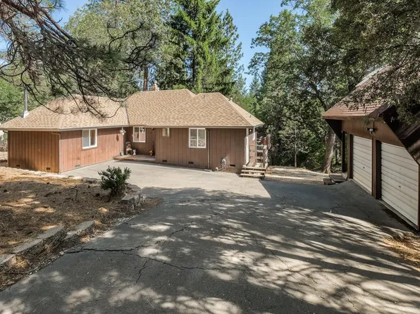 5961 Pennyroyal Dr, Pollock Pines, CA 95726