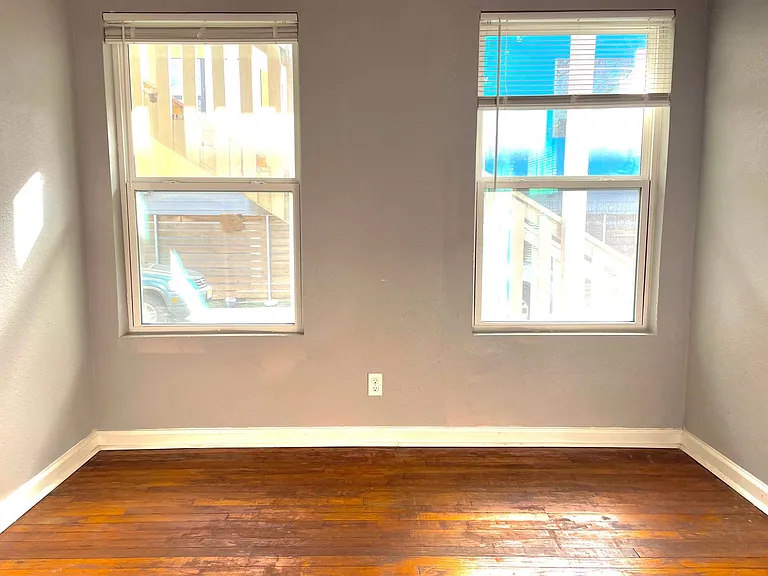 204 E 30th St #101 — Photo 7