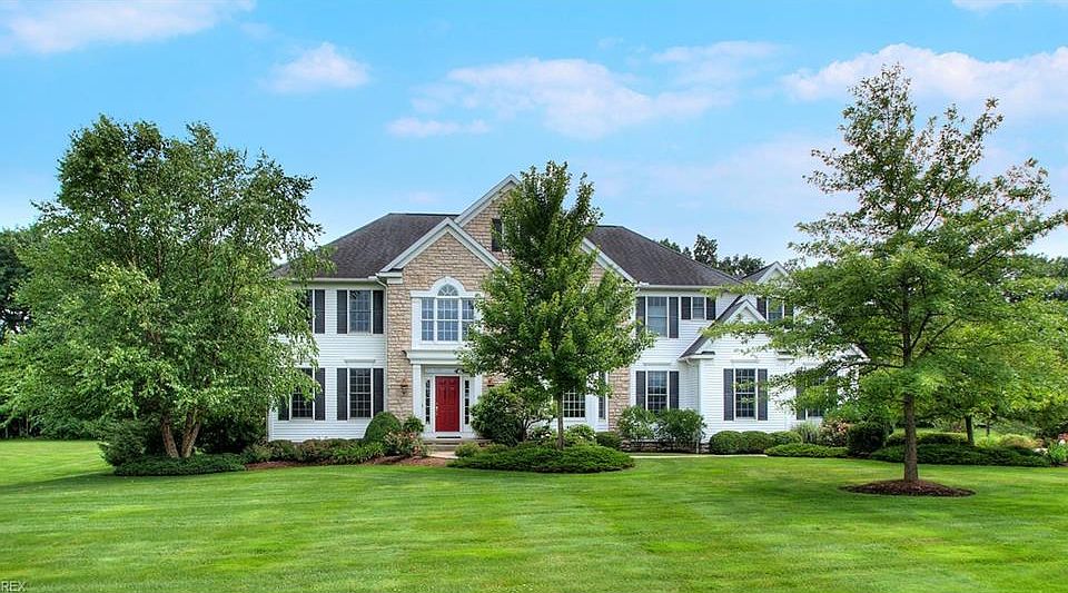 1st image of 37230 Broadstone Dr