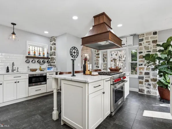 6380 City Ave, Philadelphia, PA 19151