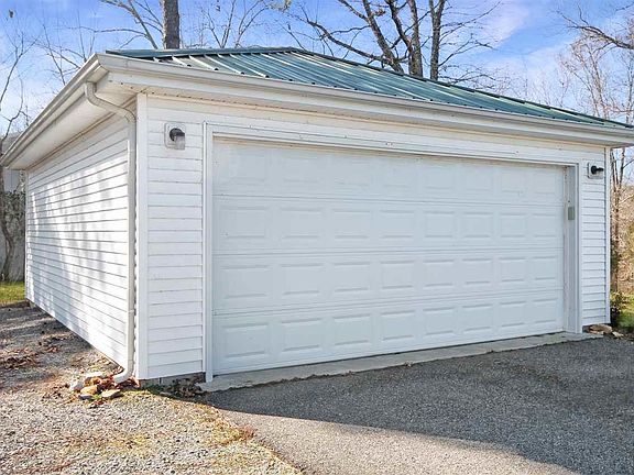 4th image of 534 Driftwood Dr